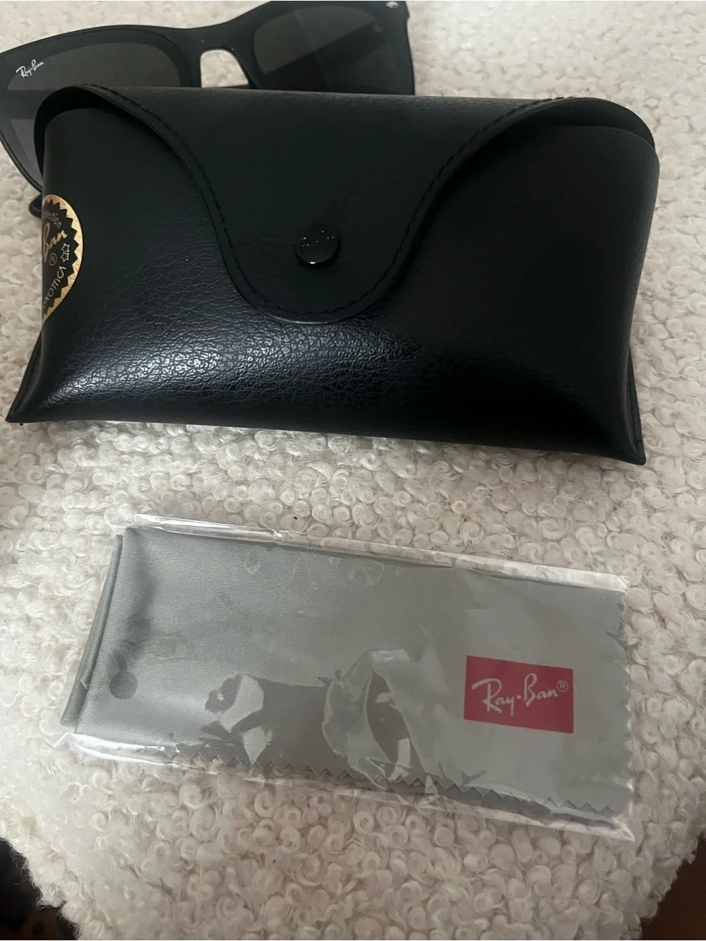 Ray-Ban Black RB4420 Sunglasses with case. $160 - new